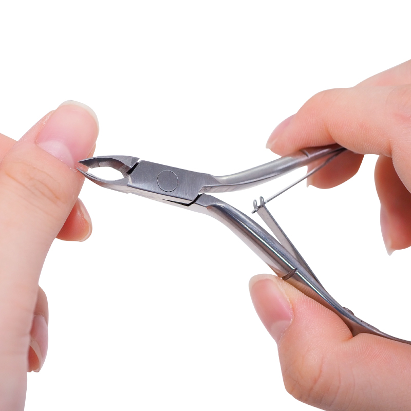 Profesjonalne cążki do manicure do pielęgnacji skórek „Seki EDGE” SS-306