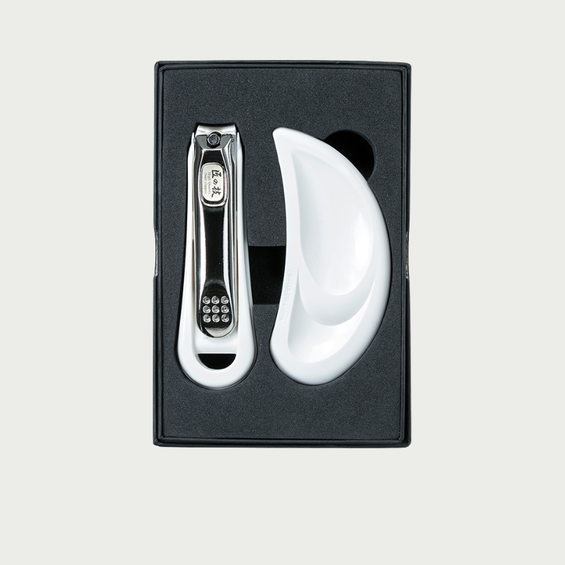 zestawy do manicure